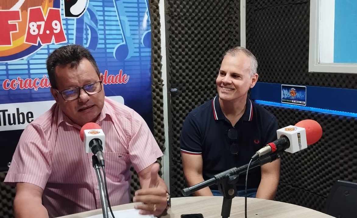 ​EX-PREFEITO DIZ QUE ENTREGOU FINANÇAS DA PREFEITURA EM DIA SEM NEM UMA DIVIDA.